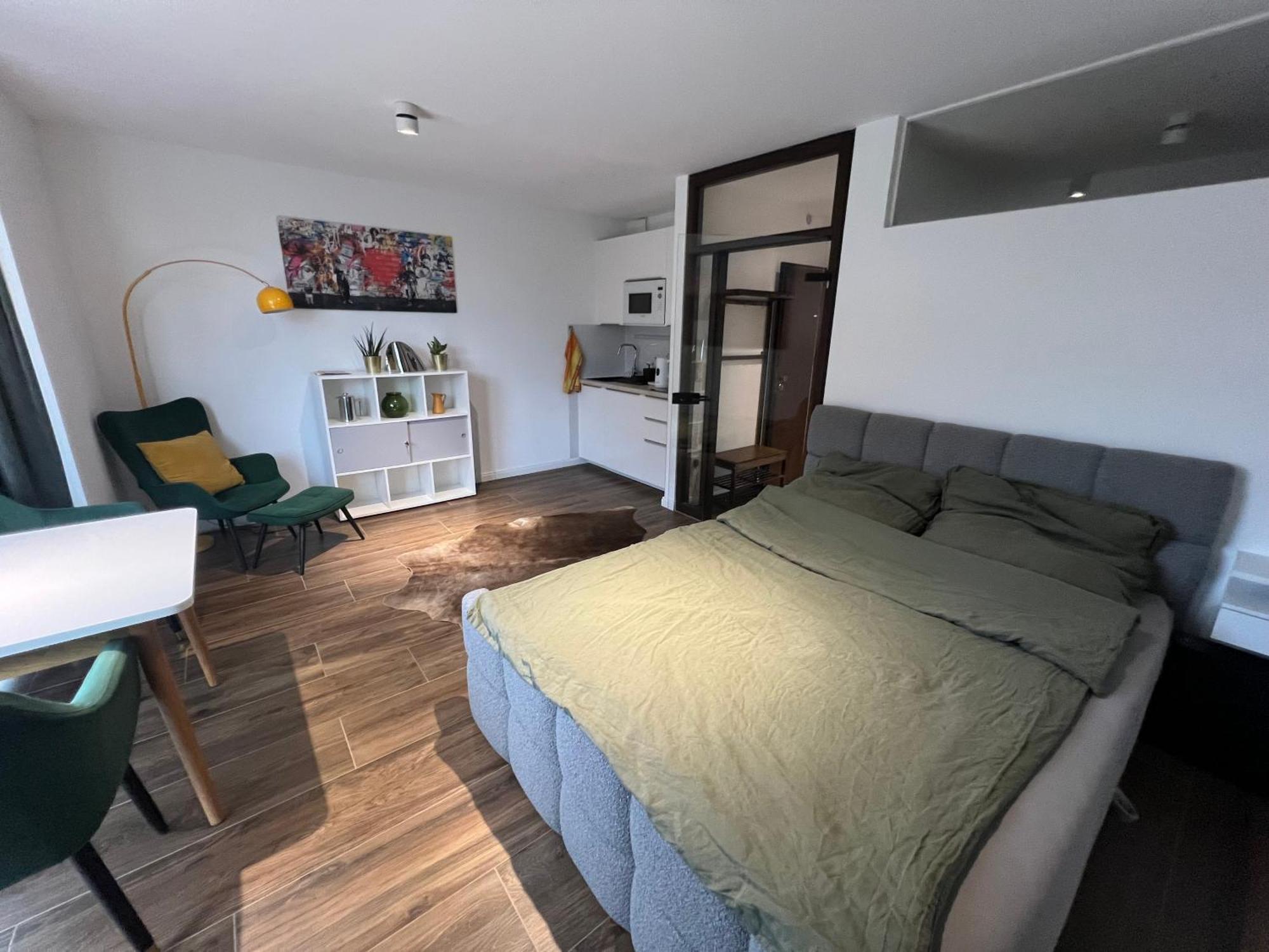 Studio 7 City Lage Mit Garage Naehe Koeln Bonn سيغبورغ المظهر الخارجي الصورة